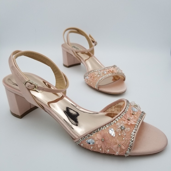 Badgley Mischka Shoes - Badgley Mischka Taylin Low Heel Glamour Sandals, Soft Blush (Light Pink), Sz 9.5